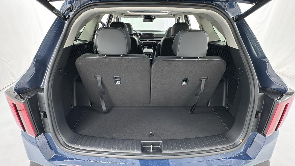 new 2025 Kia Sorento car, priced at $35,278