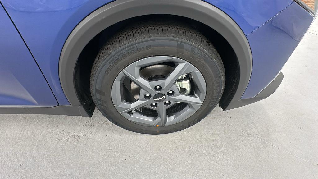 new 2025 Kia K4 car, priced at $21,378