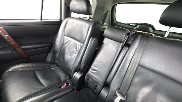 used 2011 Toyota Highlander Hybrid car, priced at $9,995