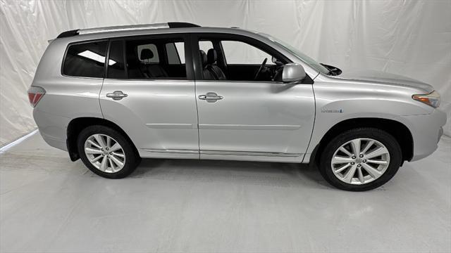 used 2011 Toyota Highlander Hybrid car, priced at $9,995