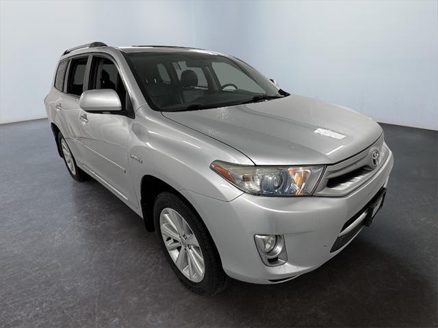 used 2011 Toyota Highlander Hybrid car, priced at $9,995