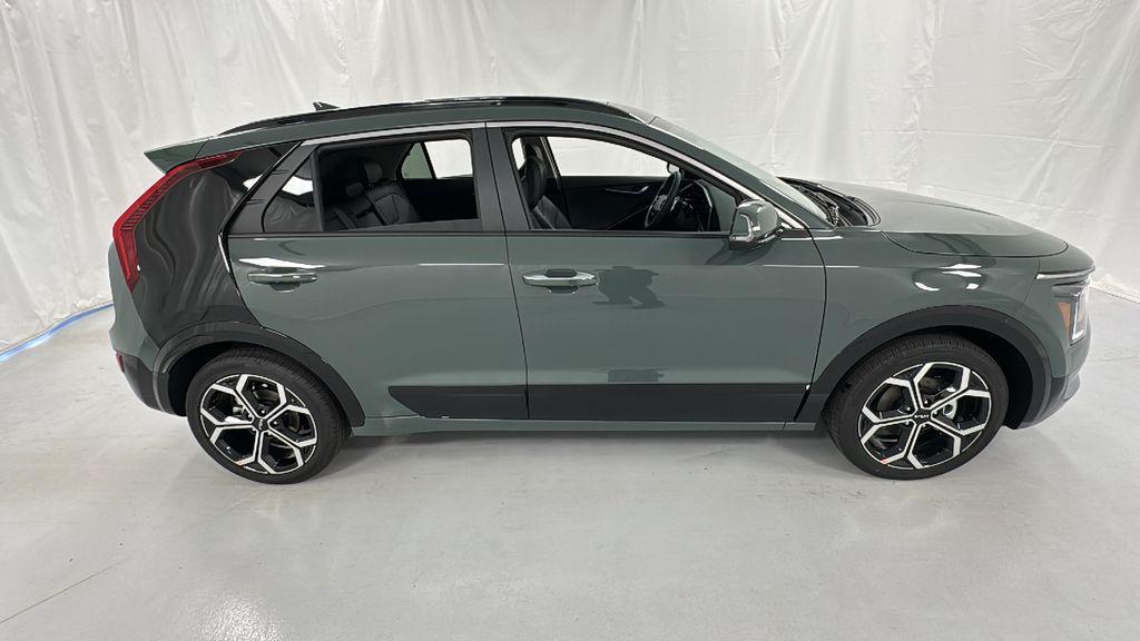 new 2025 Kia Niro car, priced at $34,487