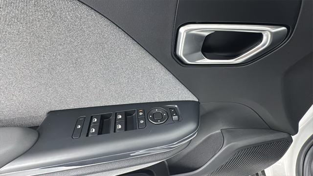 new 2025 Kia K4 car, priced at $20,287