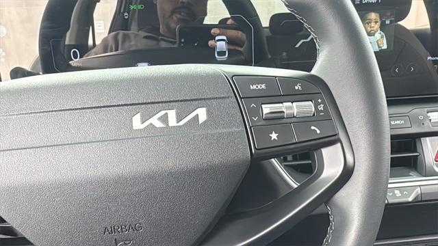 new 2025 Kia K4 car, priced at $20,287