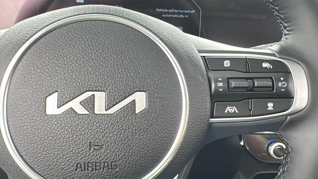 new 2025 Kia K5 car, priced at $29,618