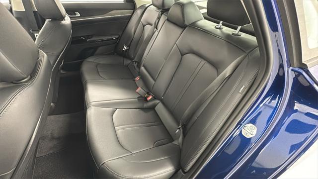 new 2025 Kia K5 car, priced at $29,618