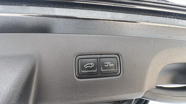 new 2026 Kia Carnival Hybrid car, priced at $48,628