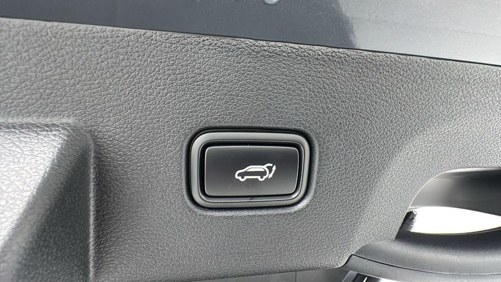 new 2026 Kia Sportage car, priced at $33,878