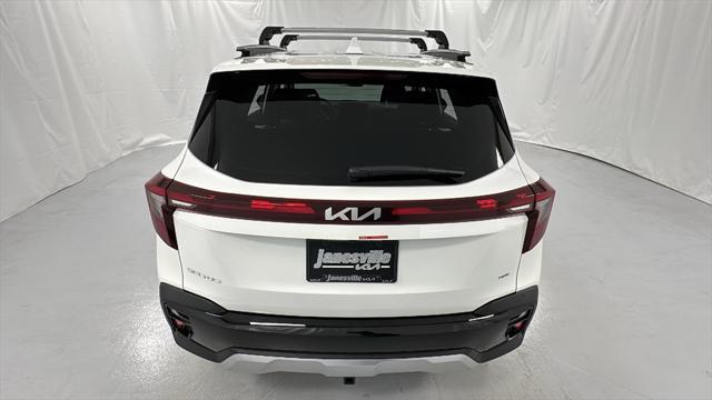 new 2025 Kia Seltos car, priced at $24,148