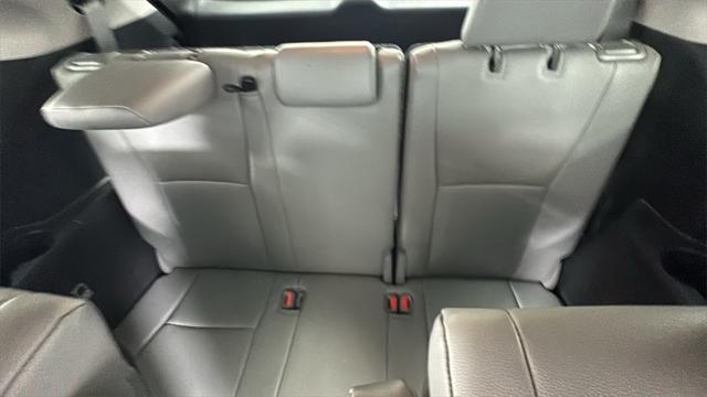 used 2023 Toyota Highlander car, priced at $39,998