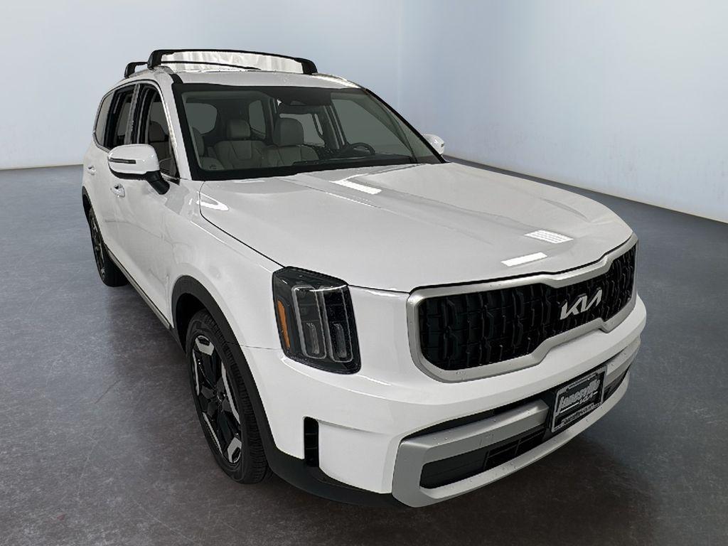 new 2025 Kia Telluride car, priced at $41,928