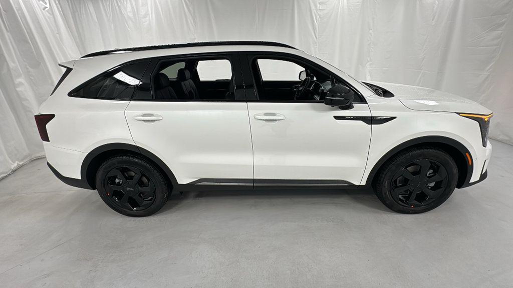 new 2026 Kia Sorento Hybrid car, priced at $44,578