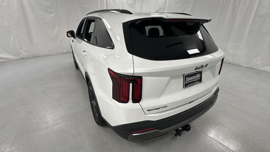 new 2026 Kia Sorento Hybrid car, priced at $44,578