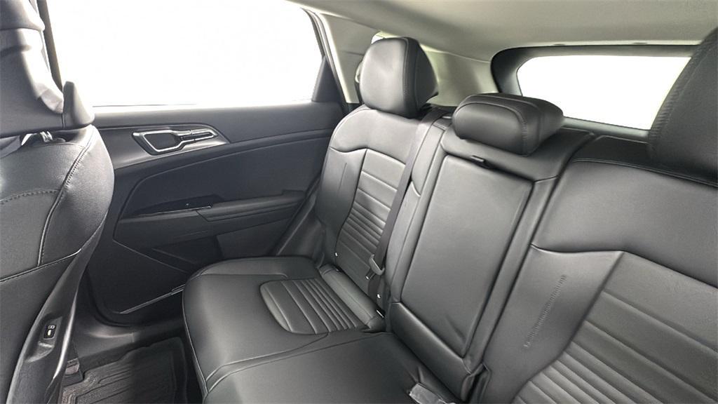 new 2025 Kia Sportage Hybrid car, priced at $33,937