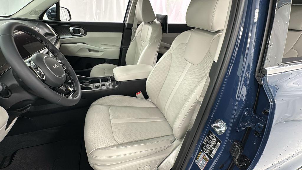 new 2025 Kia Sorento car, priced at $34,487