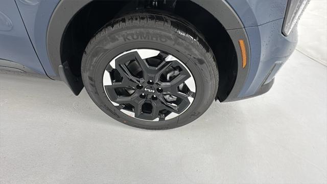 new 2025 Kia Sorento car, priced at $33,187