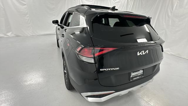 new 2025 Kia Sportage car, priced at $29,377