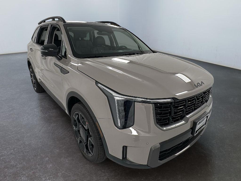 new 2025 Kia Sorento car, priced at $38,007