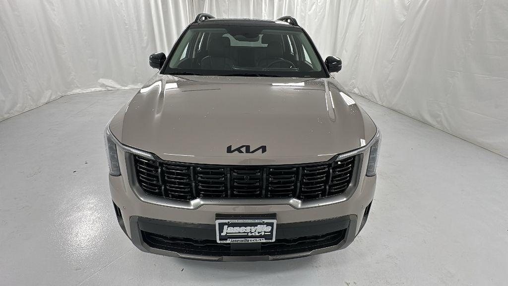 new 2025 Kia Sorento car, priced at $38,007