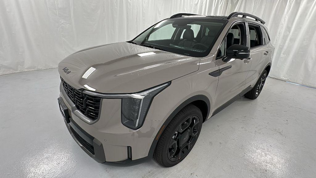 new 2025 Kia Sorento car, priced at $38,007