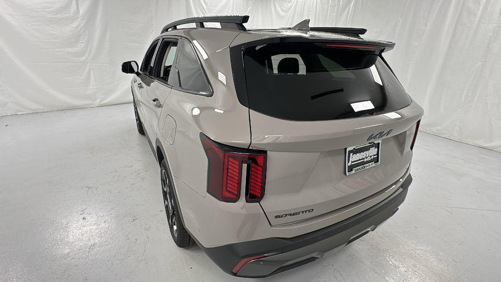 new 2025 Kia Sorento car, priced at $38,007