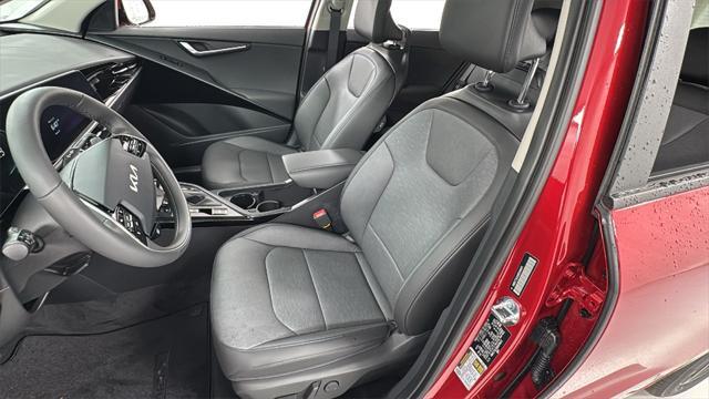 new 2025 Kia Niro car, priced at $27,708
