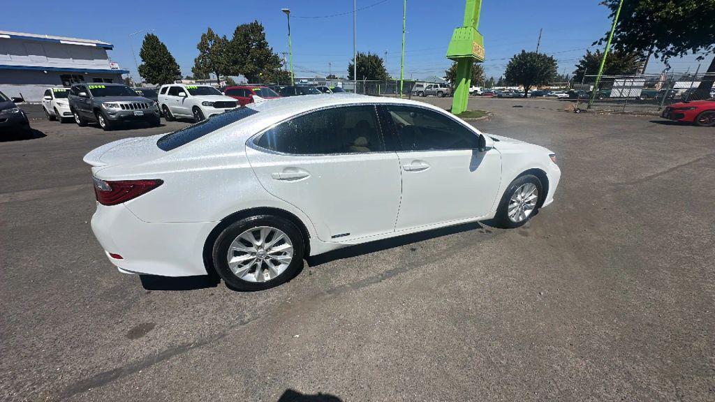 used 2014 Lexus ES 300h car, priced at $14,995