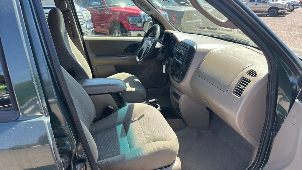 used 2001 Ford Escape car, priced at $3,995