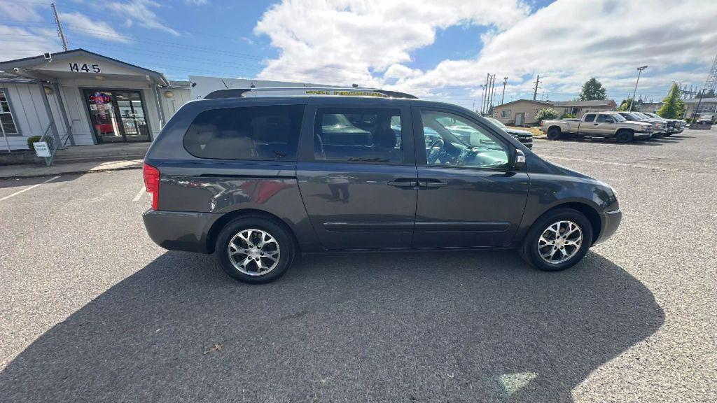 used 2014 Kia Sedona car, priced at $9,995