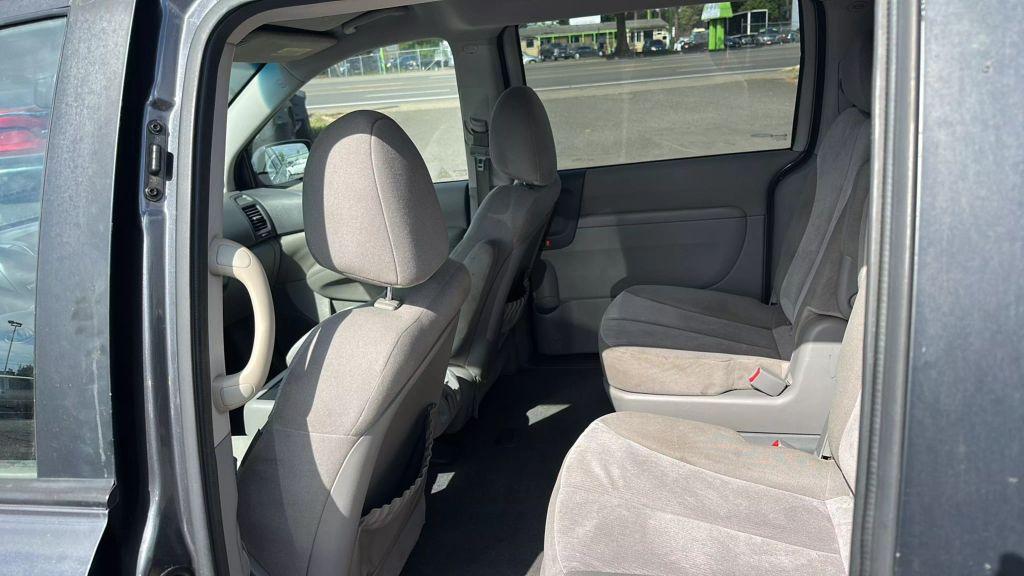 used 2014 Kia Sedona car, priced at $9,995