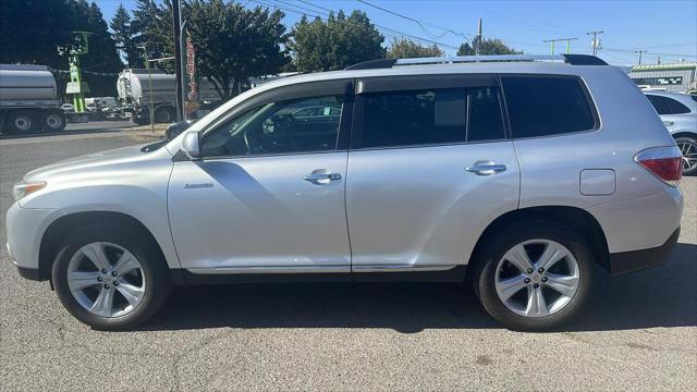 used 2012 Toyota Highlander car, priced at $13,995