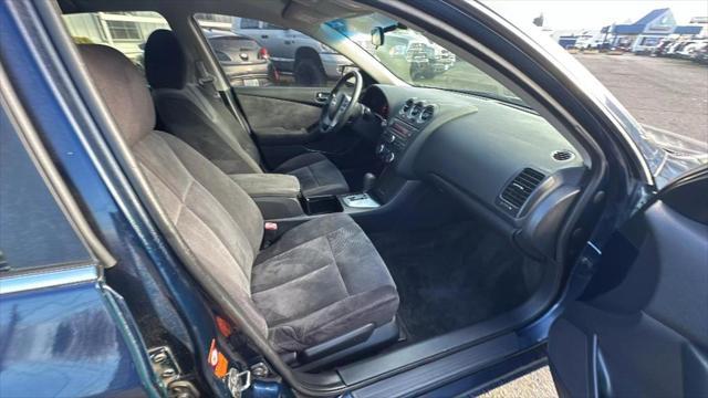 used 2007 Nissan Altima car, priced at $5,995