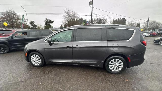 used 2018 Chrysler Pacifica car, priced at $13,995