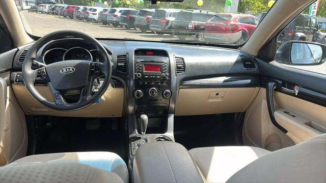used 2013 Kia Sorento car, priced at $9,995