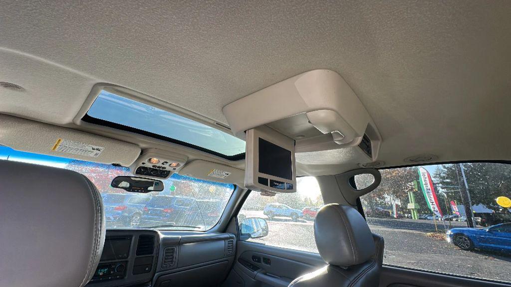 used 2006 GMC Yukon car, priced at $5,995