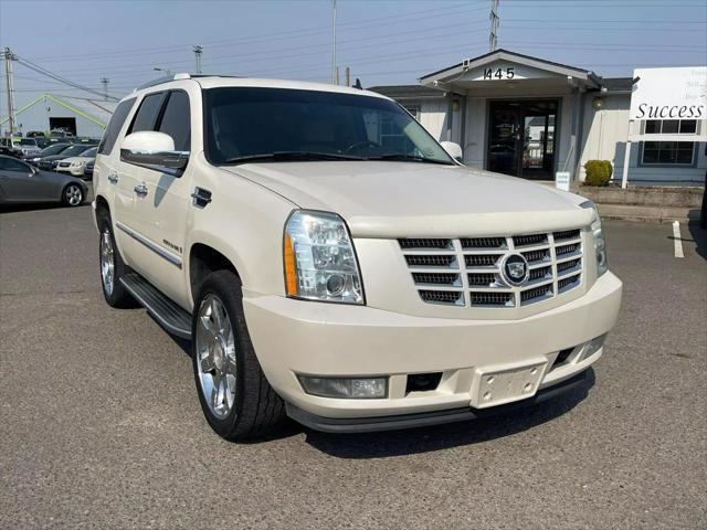 used 2007 Cadillac Escalade car, priced at $10,995