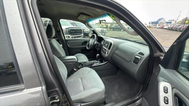 used 2006 Ford Escape car, priced at $4,995