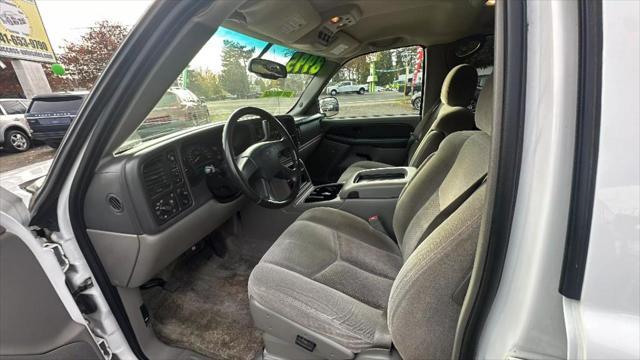 used 2003 Chevrolet Suburban car, priced at $8,995