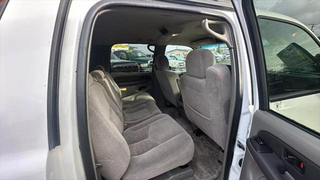 used 2003 Chevrolet Suburban car, priced at $8,995