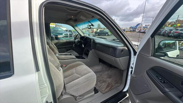 used 2003 Chevrolet Suburban car, priced at $8,995