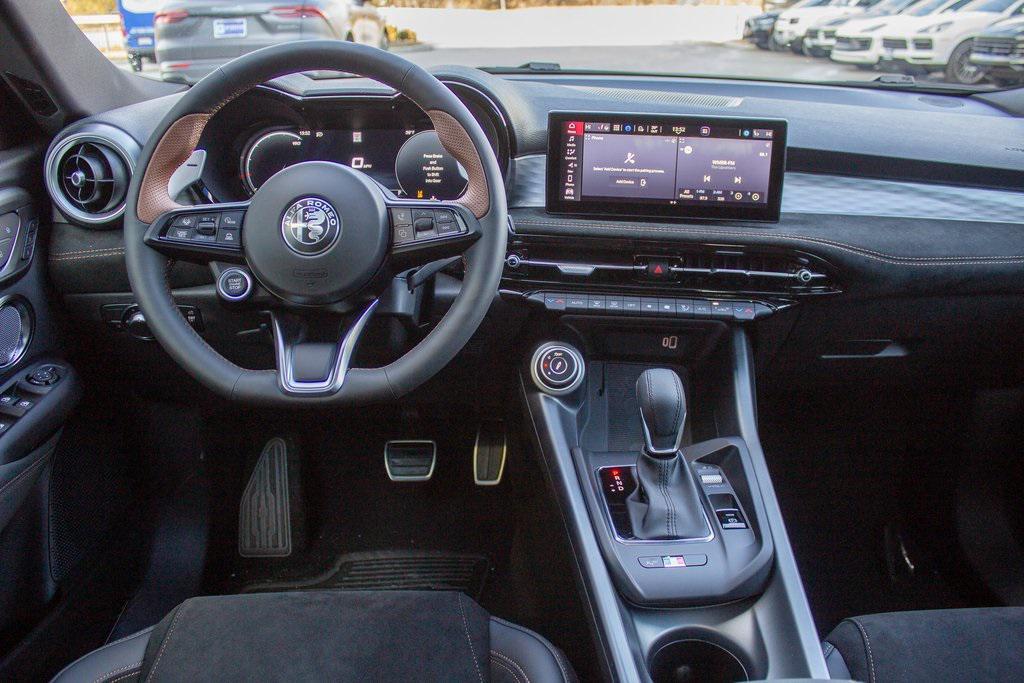new 2025 Alfa Romeo Tonale car, priced at $49,985