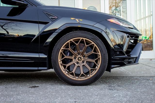 used 2023 Lamborghini Urus car, priced at $254,900