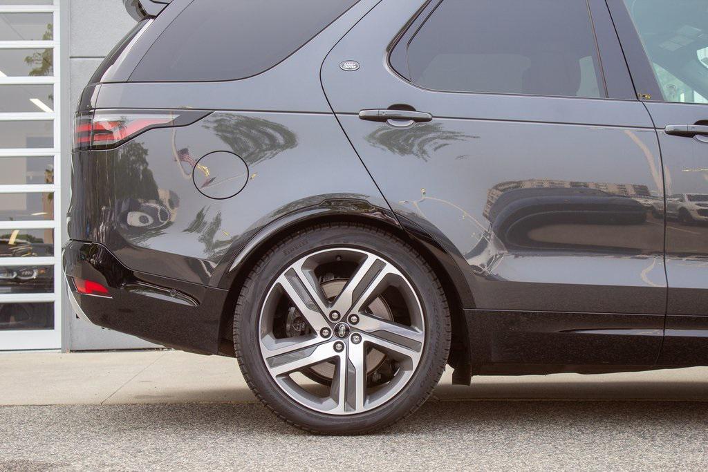 used 2024 Land Rover Discovery car, priced at $55,900