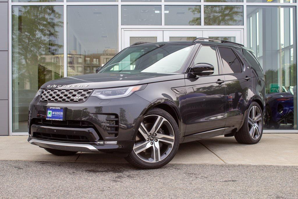used 2024 Land Rover Discovery car, priced at $55,900