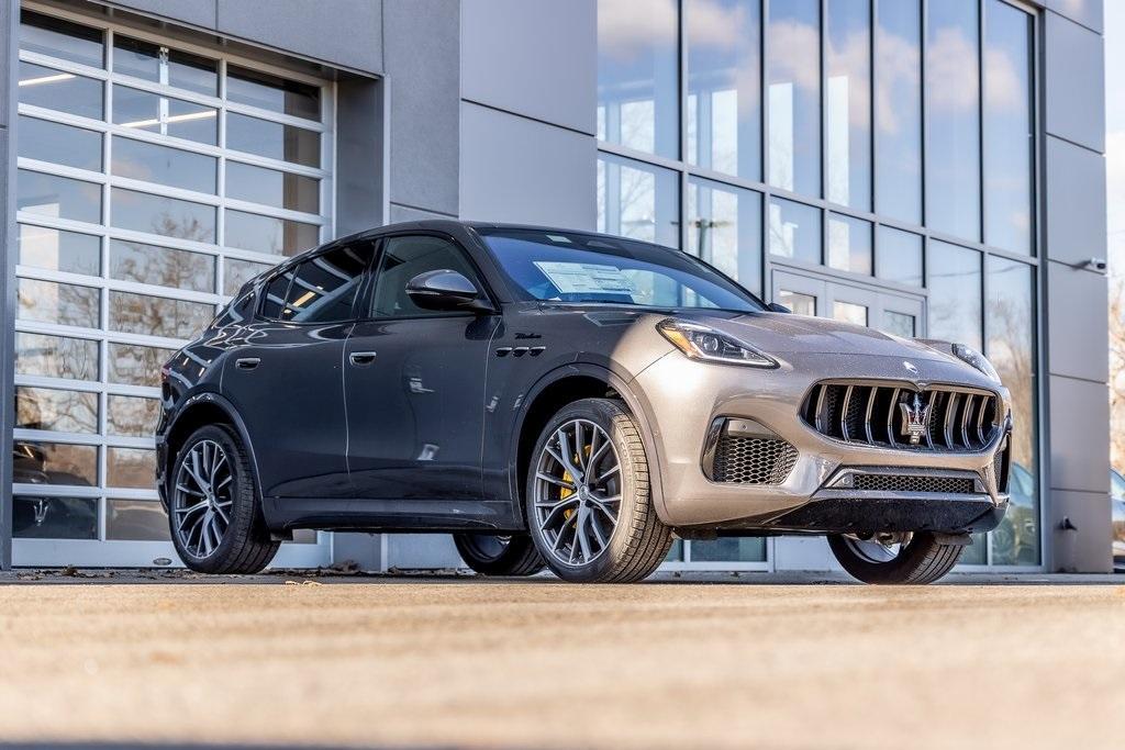 new 2024 Maserati Grecale car, priced at $85,400