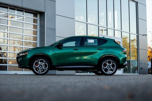 new 2024 Alfa Romeo Tonale car, priced at $54,340