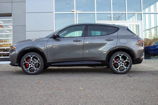 new 2025 Alfa Romeo Tonale car, priced at $55,625