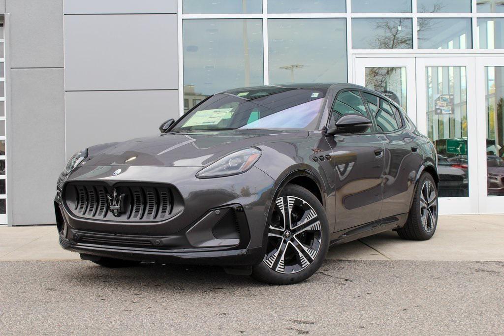 new 2025 Maserati Grecale car, priced at $109,555