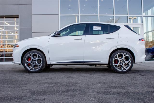 new 2025 Alfa Romeo Tonale car, priced at $54,430