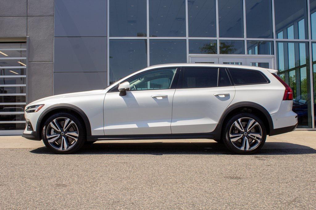 used 2024 Volvo V60 Cross Country car, priced at $46,900